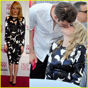 Emma Stone & Andrew Garfield: Kisses at Breast Cancer Benefit