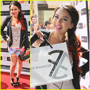Janel Parrish: Foreign Exchange Shopping Event!