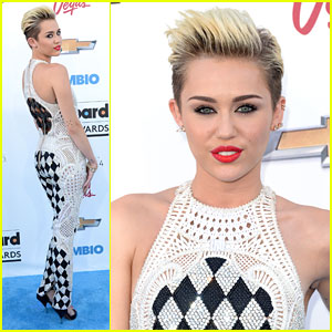 Miley Cyrus - Billboard Music Awards 2013