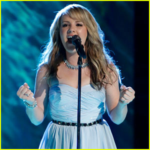 'The Voice' Top 10: Amber Carrington Performs - Watch Now!