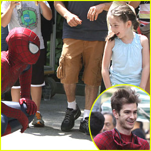 Andrew Garfield: Friendly With Young Fans on 'Spider-Man' Set