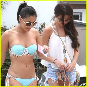 Selena Gomez: Beach Day with Francia Raisa