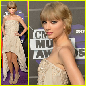 Taylor Swift: CMT Music Awards 2013