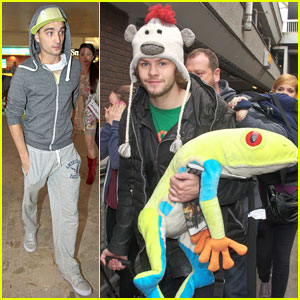 The Wanted: Jay McGuiness Carries Froggy Friend at the Aiport