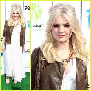 Abigail Breslin: Power of Youth 2013
