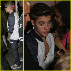 Justin Bieber Greets Fans in NYC