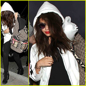 Selena Gomez: I Call Taylor Swift or Demi Lovato When I Get Frustrated