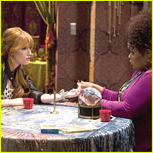 Bella Thorne: Palm Readings on 'Shake It Up'