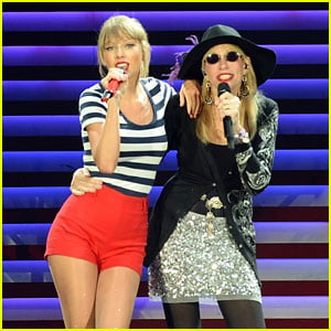Taylor Swift: 'You're So Vain' with Carly Simon - Watch Now!