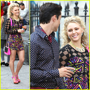 AnnaSophia Robb: Neon Number for 'Carrie Diaries'