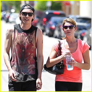 Ashley Greene & Jamie Campbell Bower: Workout Friends!