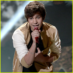 Austin Mahone: Young Hollywood Awards 2013 Performance - Watch Now!