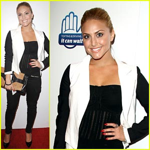 Cassie Scerbo: 'It Can Wait' Special Screening!