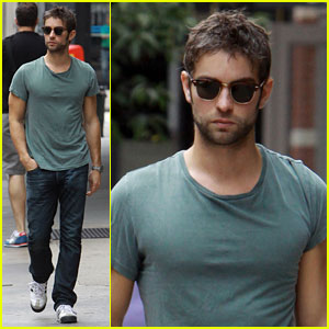 Chace Crawford Hangs Out in the Big Apple