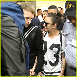 Cher Lloyd: Rio Airport Arrival