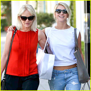 Julianne Hough: Shopping with Mom Marianne
