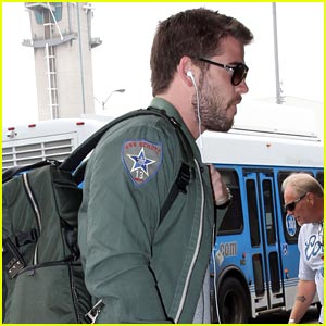 Liam Hemsworth: Bearded LAX Departure