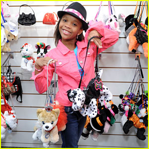 Quvenzhane Wallis Stops by Poochie & Co. NYC Showroom
