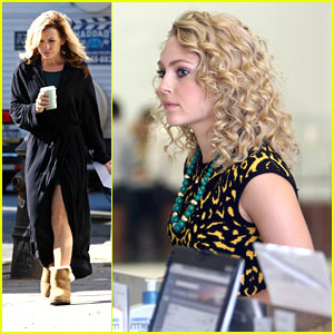 AnnaSophia Robb & Lindsey Gort: Museum Stop for 'Carrie Diaries'