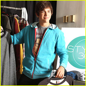 Austin Mahone: Backstage at Style360!