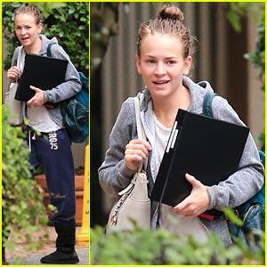 Britt Robertson Filming 'Tomorrowland' with George Clooney!