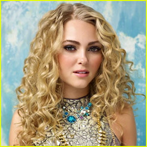 'The Carrie Diaries' Season 2 Interview: AnnaSophia Robb on 'New Love & New Firsts'