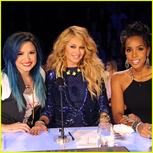 Demi Lovato: 'X Factor' Top 16 Episode Stills!