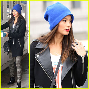 Jamie Chung Rescues Bird After Ferry Ride in NYC