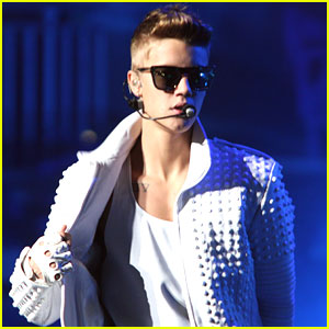 Justin Bieber Debuts 'Hold Tight' Song & Lyrics - LISTEN NOW!