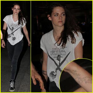 Kristen Stewart: Tattooed Arm at LAX Airport