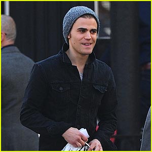 Paul Wesley Takes a Stroll in NYC