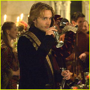 Toby Regbo: All-New 'Reign' Tonight!