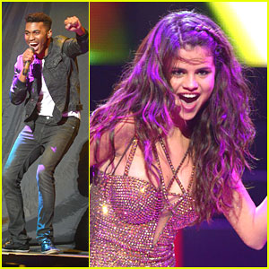 Selena Gomez: Barclays Center Concert Pics!