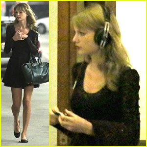 Taylor Swift: 'Giver' Dinner After Filming