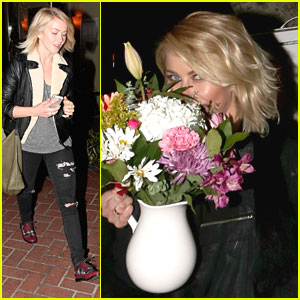 Julianne Hough: Flowers After Dinner with Friends