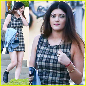 Kylie Jenner: Pretty in Plaid!