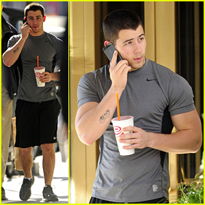 Nick Jonas Shows Off Buff Arms in NYC