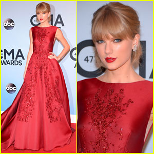 Taylor Swift: CMA Awards 2013 Red Carpet
