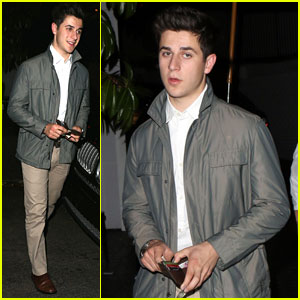 David Henrie: Happy Sunday at Chateau Marmont