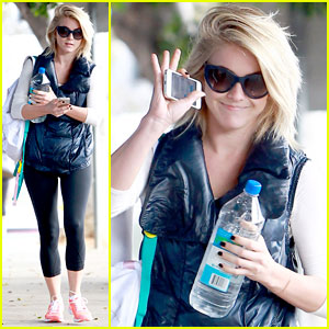 Julianne Hough: West Hollywood Workout