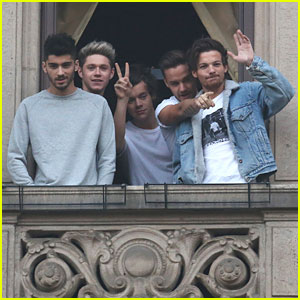 One Direction: 'Milan Is Nuts Today!'