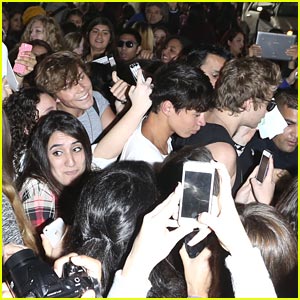 5 Seconds of Summer Cause Fan Frenzy at LAX Airport