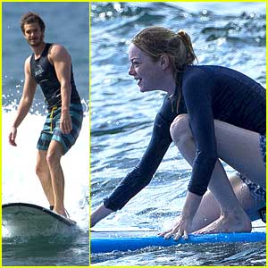 Andrew Garfield & Emma Stone: Surfing Lessons in Hawaii!