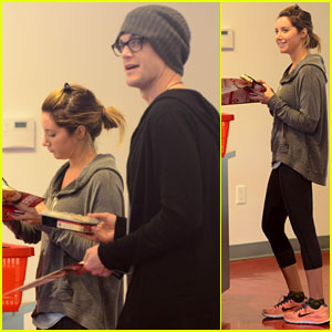 Ashley Tisdale & Christopher French: Healthy Eaters!