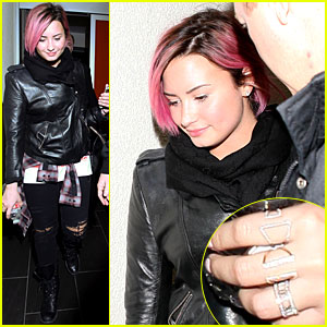 Demi Lovato: Not Engaged to Wilmer Valderrama