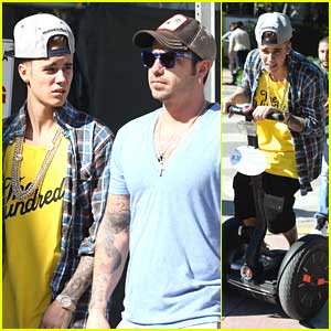 Justin Bieber: Downtime in Miami with Dad Jeremy