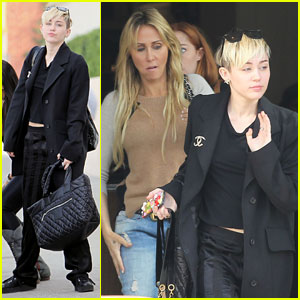 Miley Cyrus: Kitchen 24 Lunch with Mom Tish!