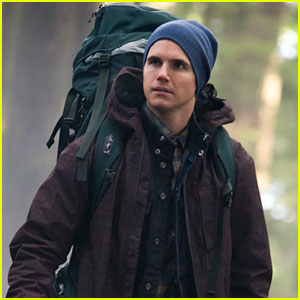 Robbie Amell: Camping on 'Tomorrow People'!