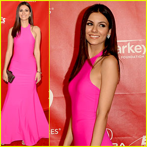 Victoria Justice: MusicCares Person of the Year Attendee
