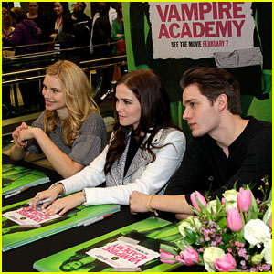 Zoey Deutch & Lucy Fry: 'Vampire Academy' Meet & Greet with Dominic Sherwood